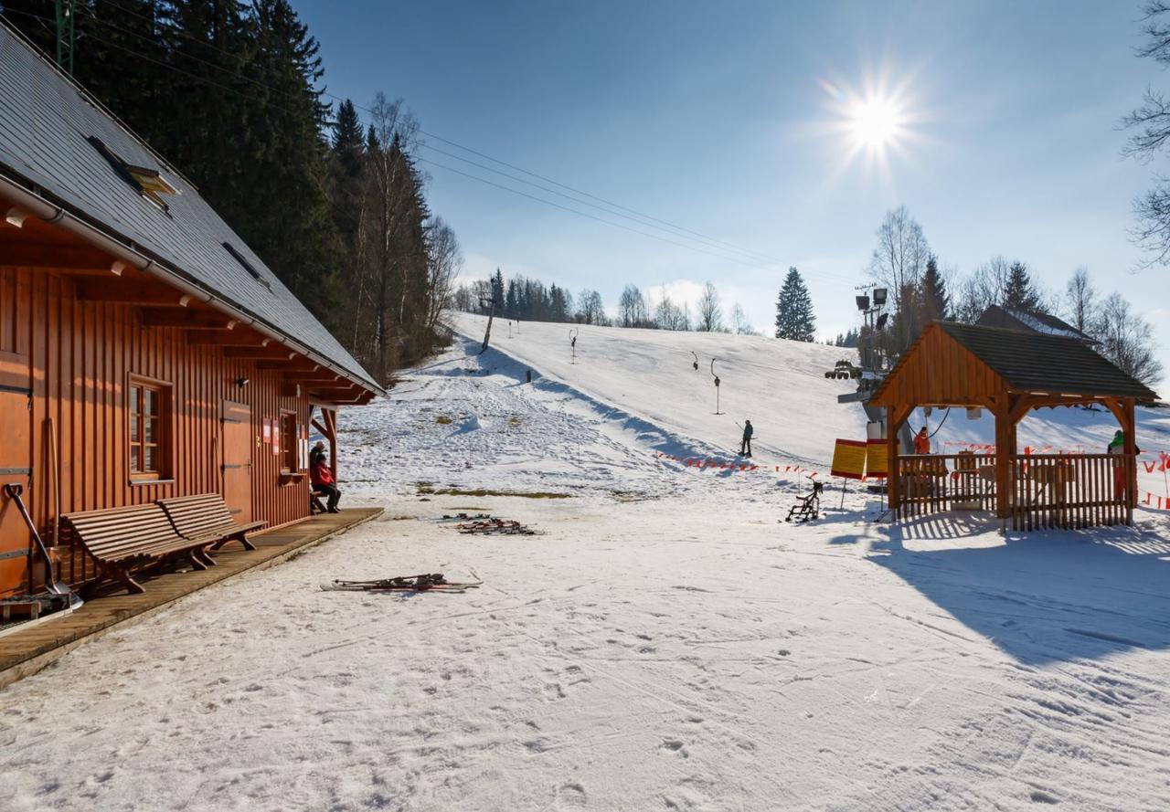 X-Park Frantiskov Hotel Jindrichov Buitenkant foto