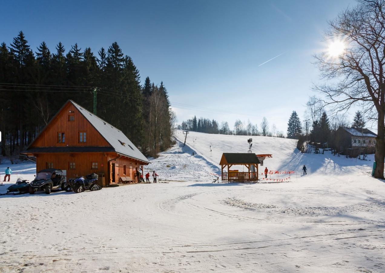 X-Park Frantiskov Hotel Jindrichov Buitenkant foto